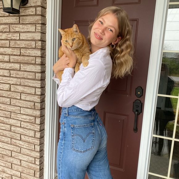 Meet your Posher, Josée - Picture 2 of 2